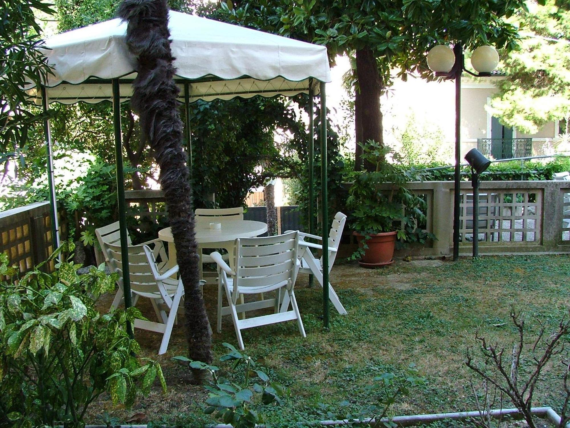 Hotel Torretta Cattolica Kültér fotó