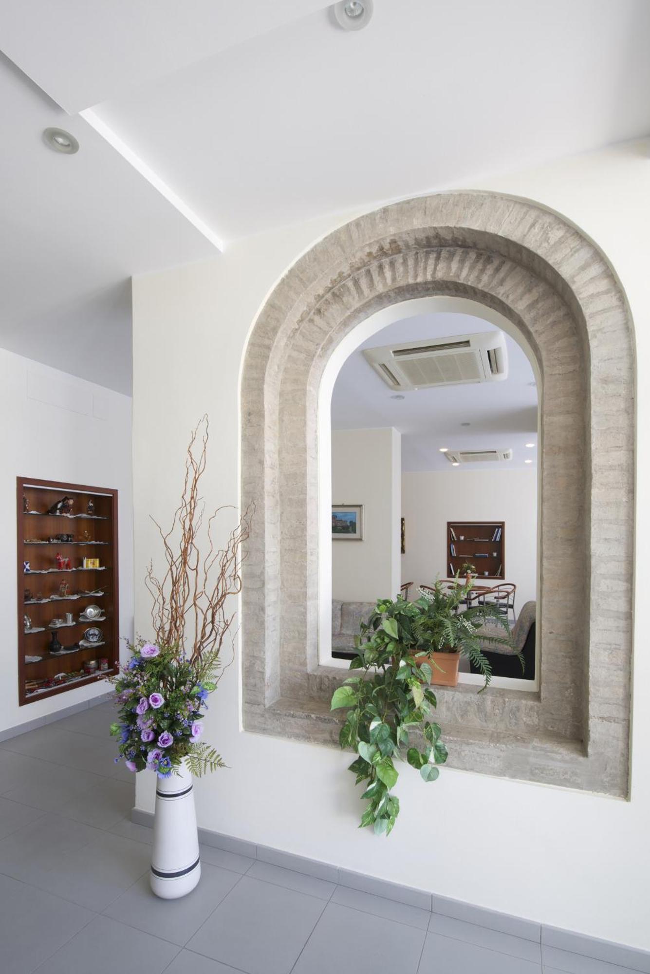 Hotel Torretta Cattolica Kültér fotó