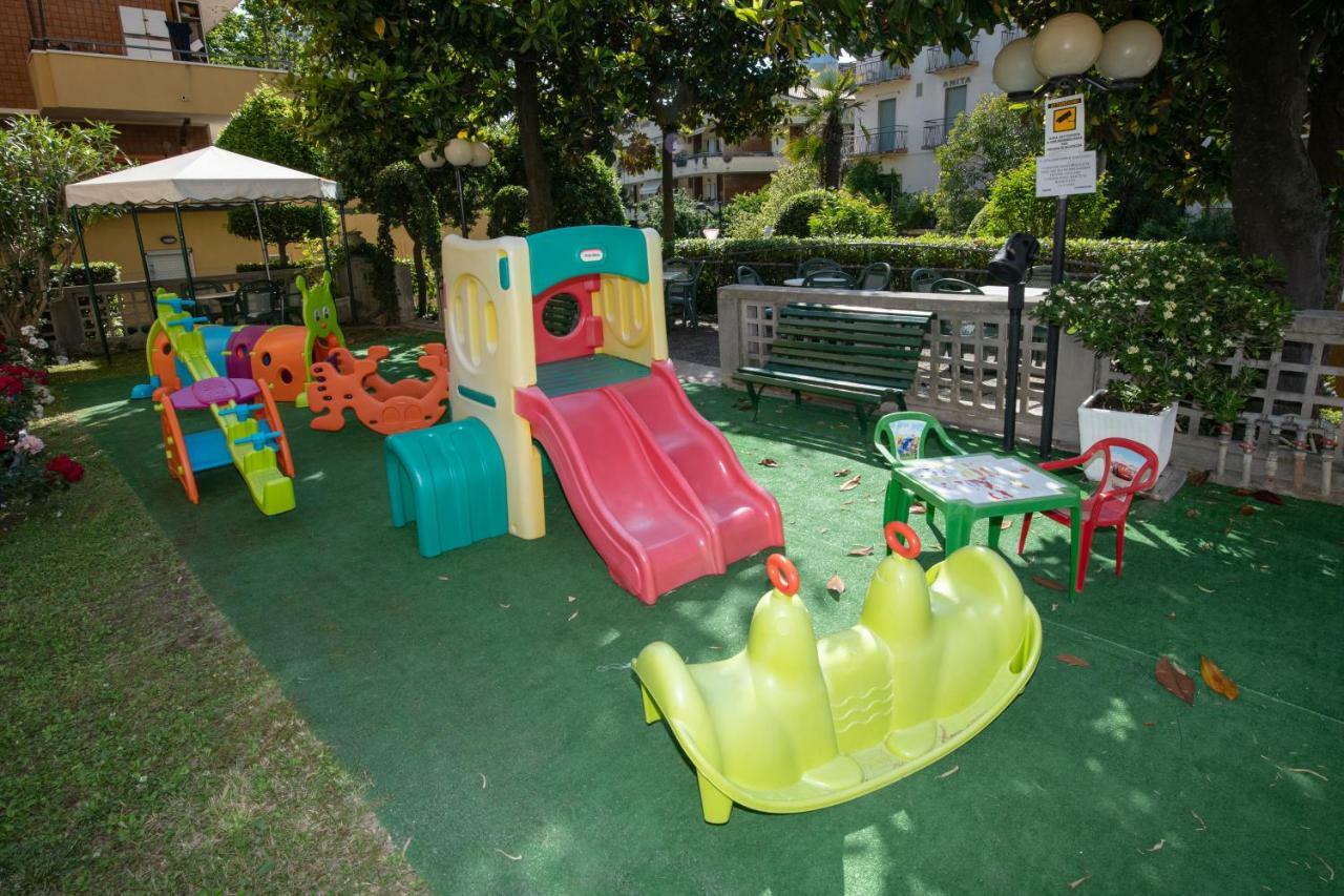 Hotel Torretta Cattolica Kültér fotó
